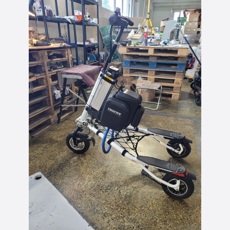 Elektryczny Trikke  BIAŁY EV6.0, doskonały stan. 1 sezon używany!